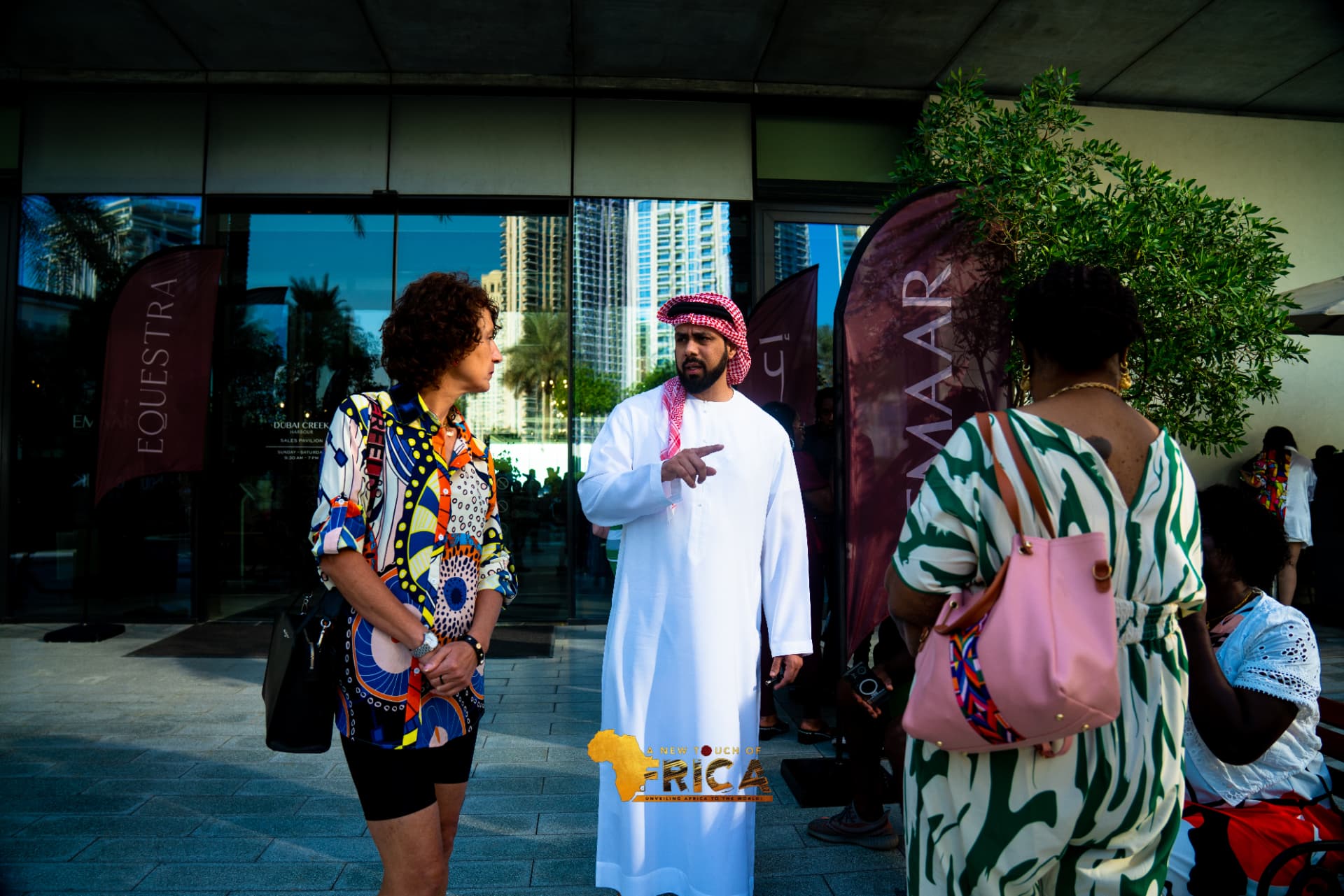 Guided city tour conversation with the ANTOA delegation in Dubai